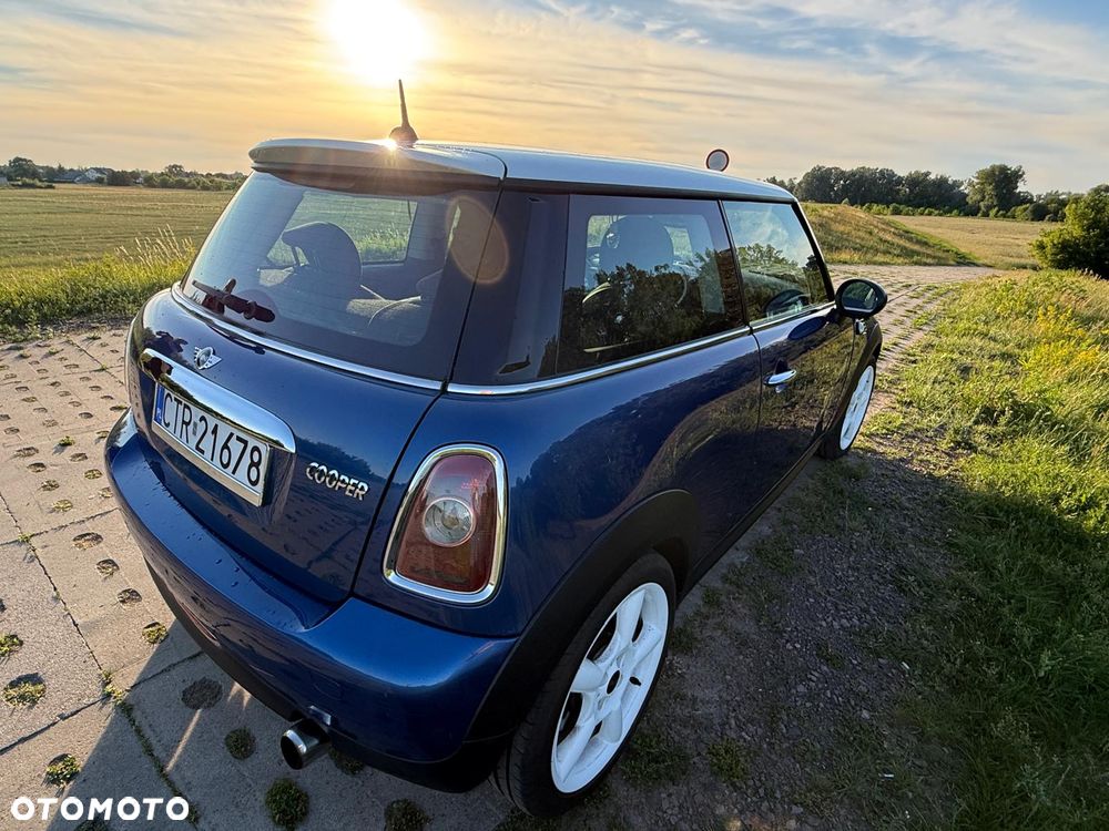 MINI Cooper Standard - 4