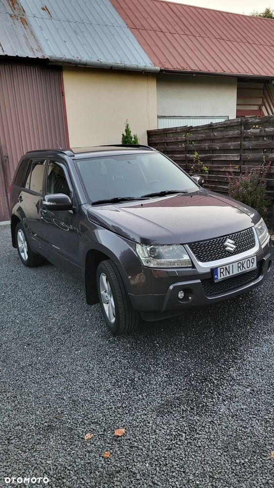 Suzuki Grand Vitara 2.4 Premium - 8