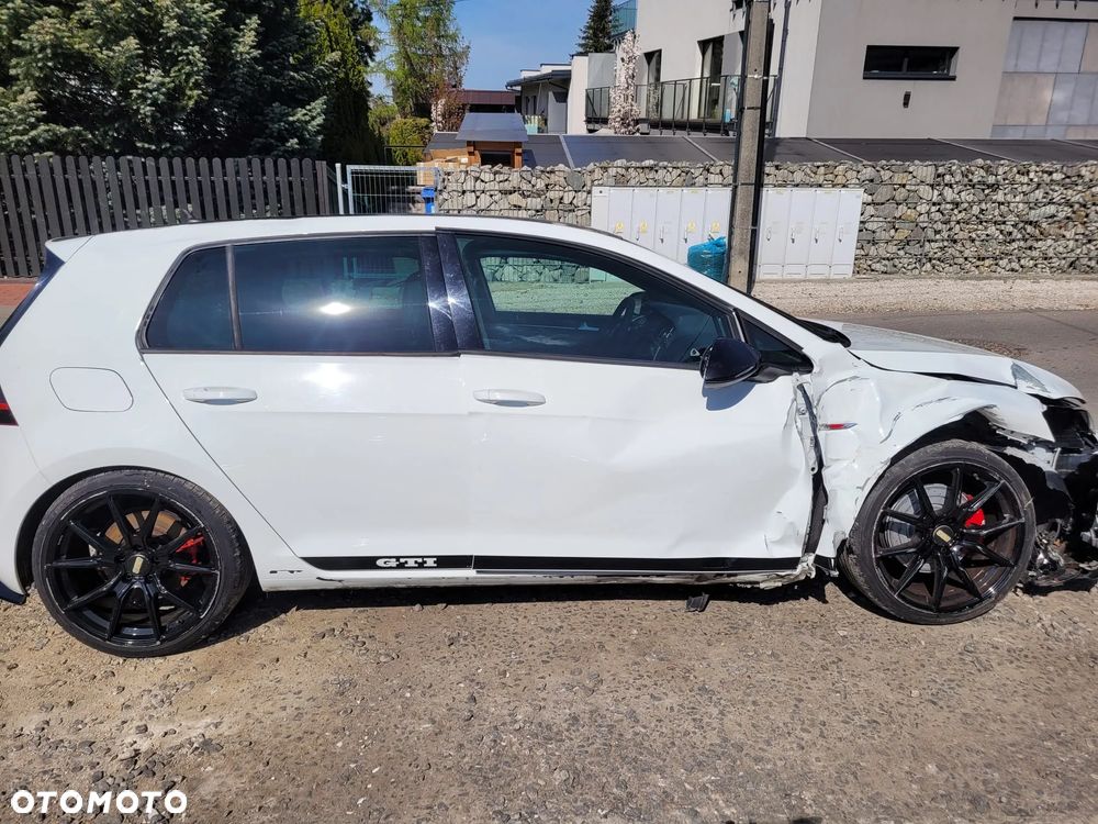 Volkswagen Golf 2.0 TSI BMT GTI - 17