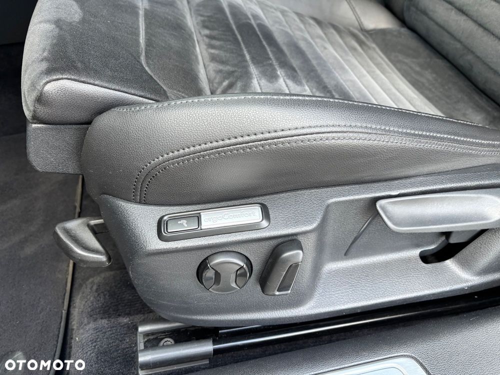 Volkswagen Passat - 15