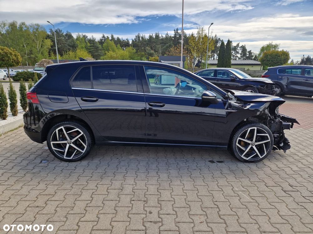 Volkswagen Golf 1.5 eTSI EVO Style DSG - 2