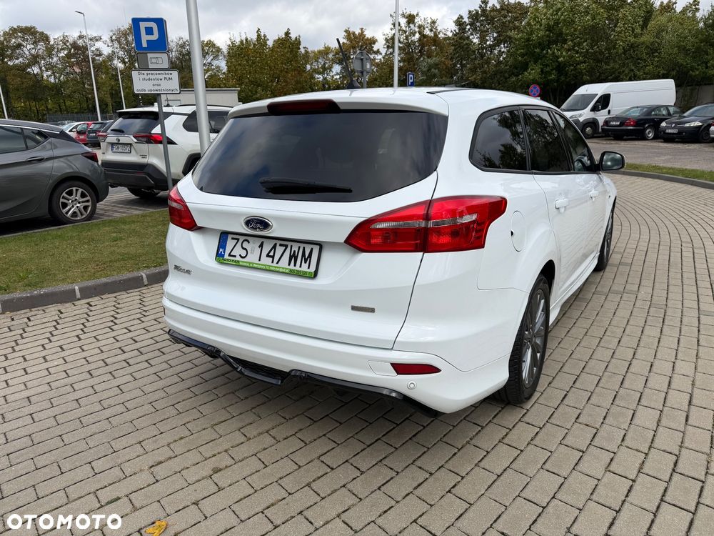 Ford Focus 1.0 EcoBoost ST-Line - 25