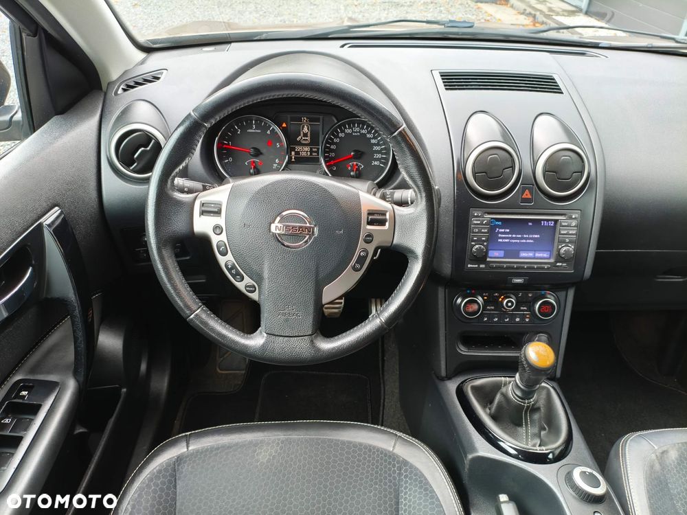 Nissan Qashqai 1.6 dCi 4 x 4 DPF Start/Stop tekna - 13