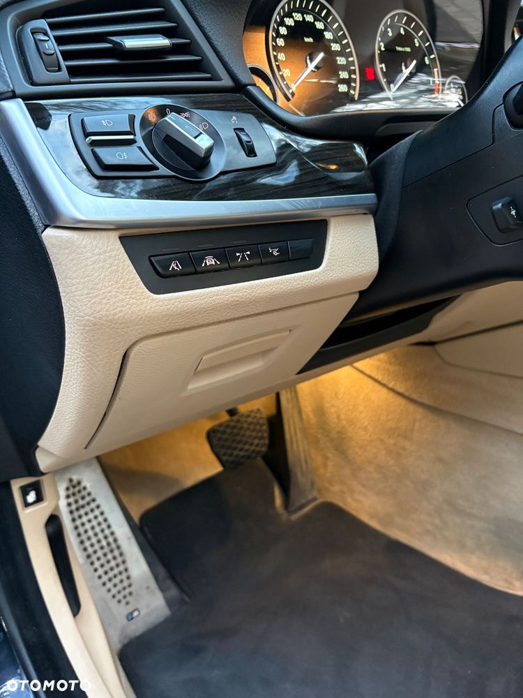 BMW Seria 5 535i - 14