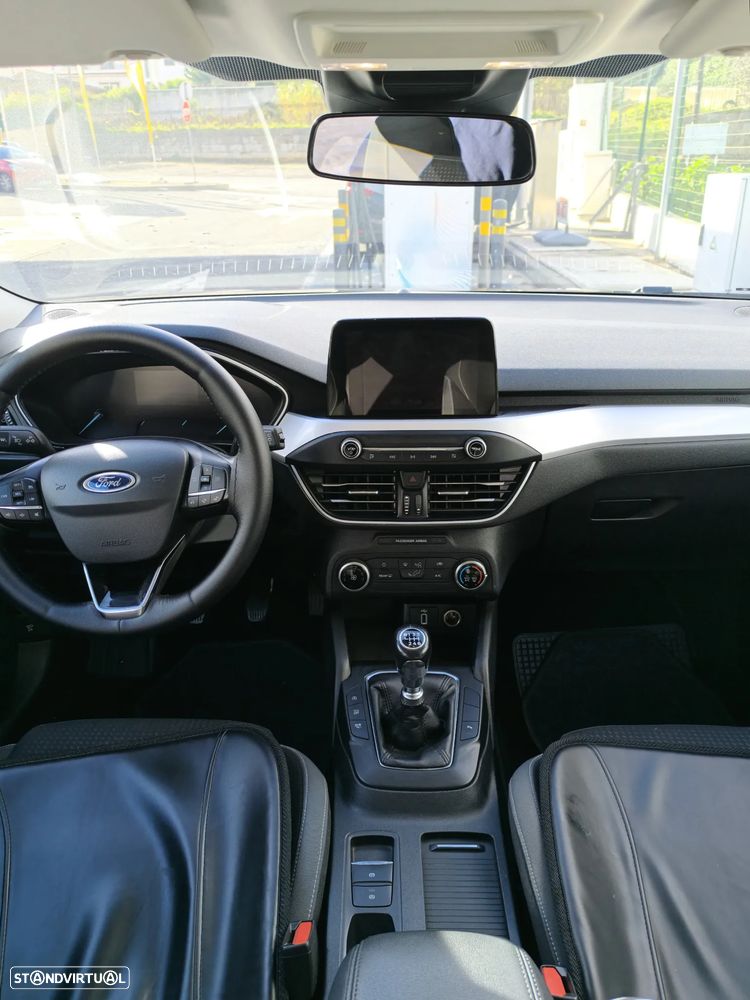 Ford Focus SW - 9