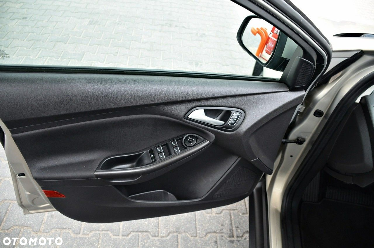 Ford Focus - 15