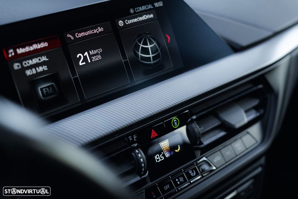 BMW 116 d Pack Desportivo M - 40