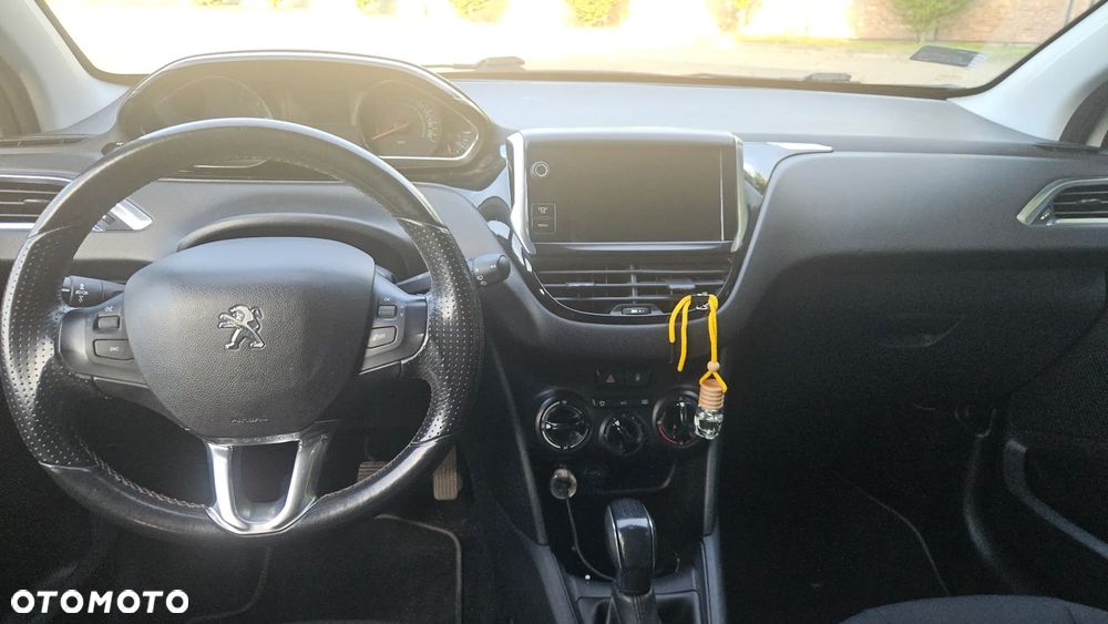 Peugeot 208 1.2 PureTech Active - 16