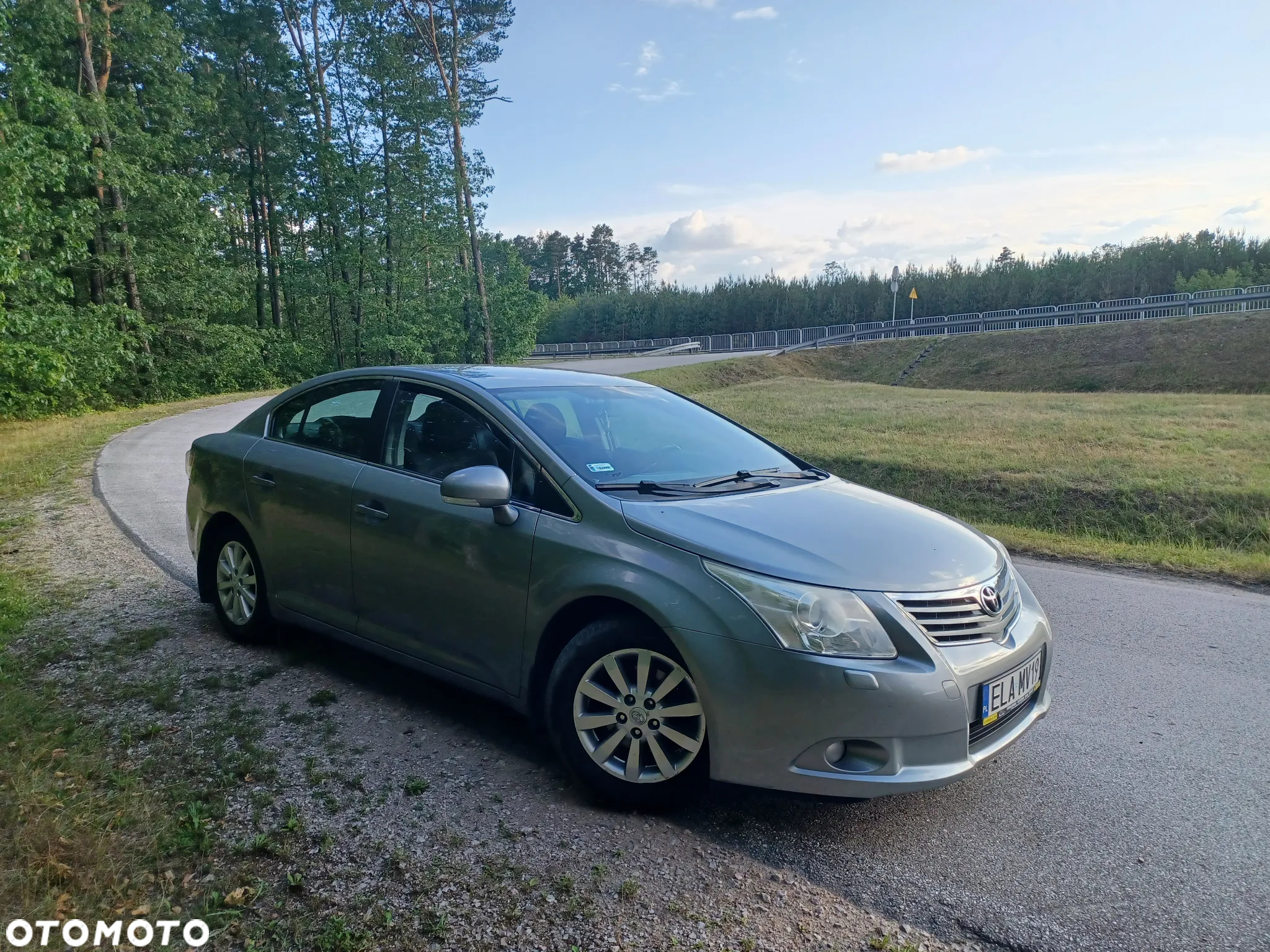 Toyota Avensis 1.8 Sol NAVI - 8
