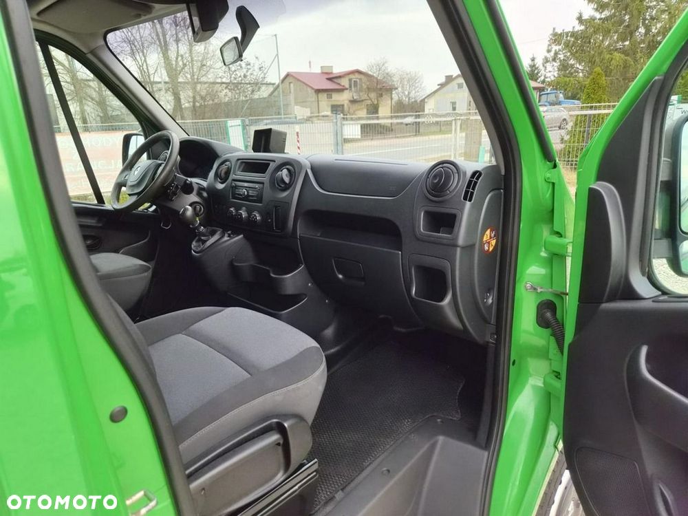 Renault Master - 18
