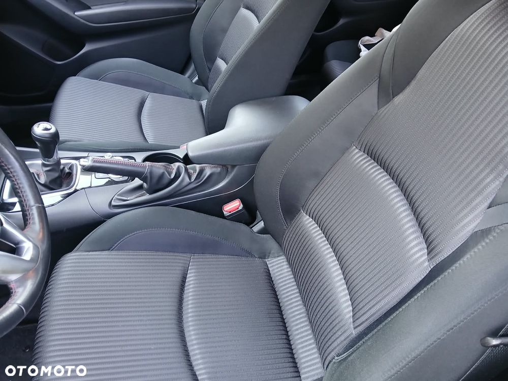 Mazda 3 - 13