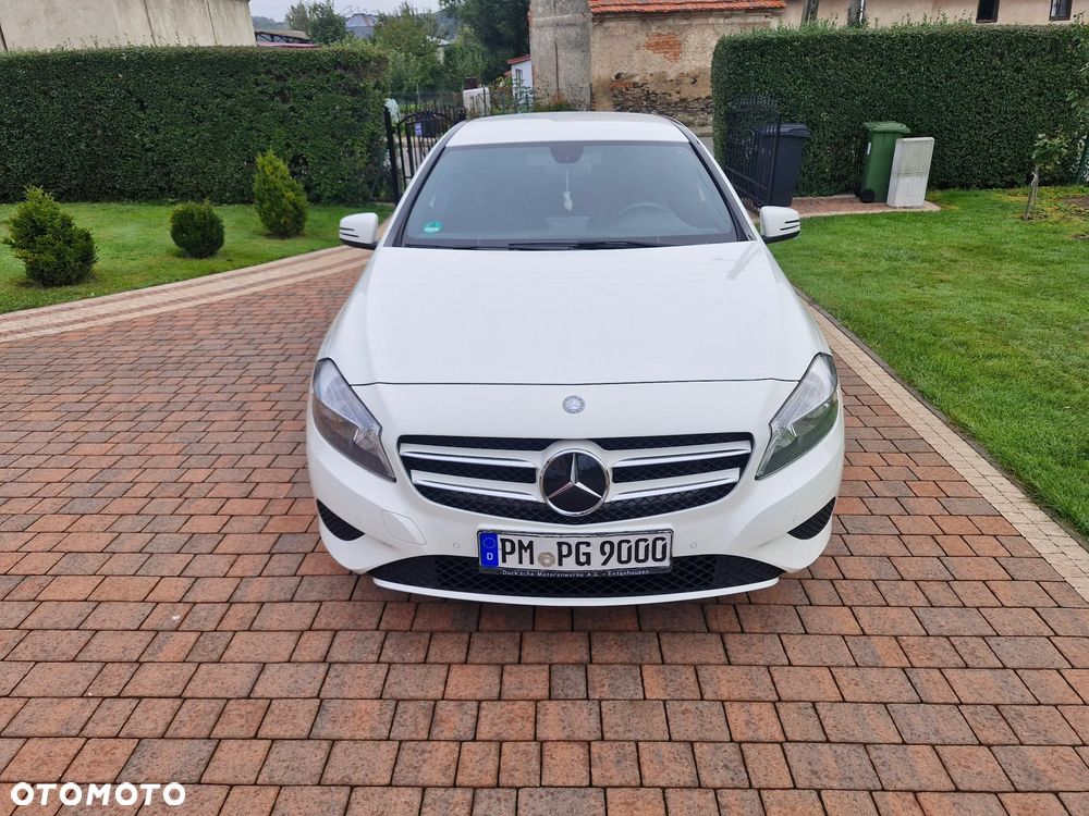 Mercedes-Benz Klasa A 180 (BlueEFFICIENCY) - 1
