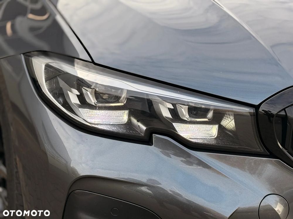BMW Seria 3 320d xDrive M Sport Sport - 5