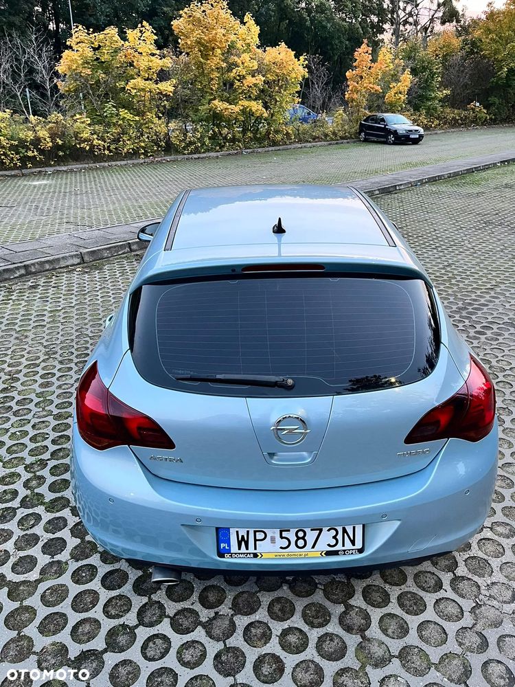 Opel Astra IV 1.4 T Cosmo - 4