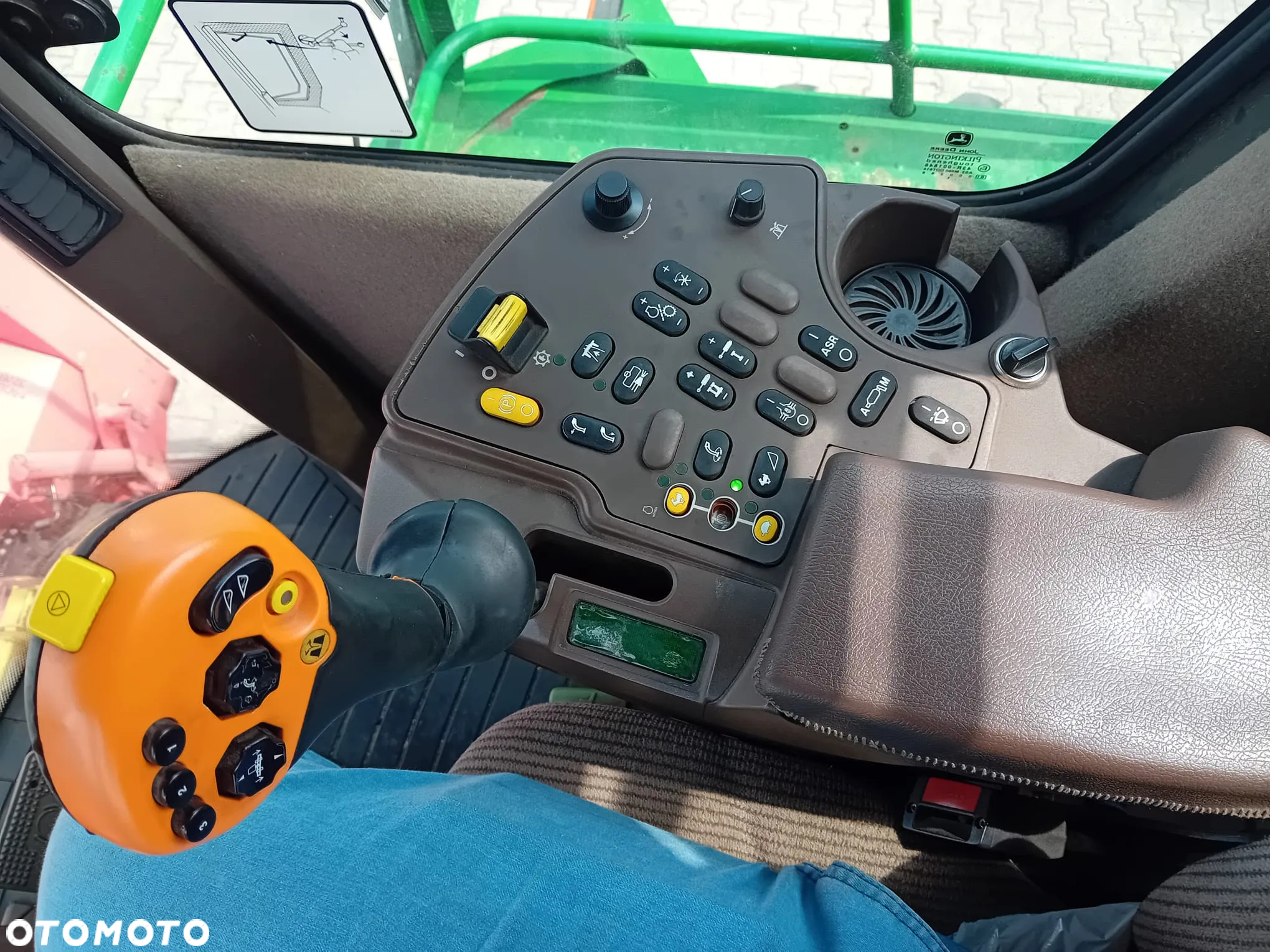 John Deere 7750 - 10