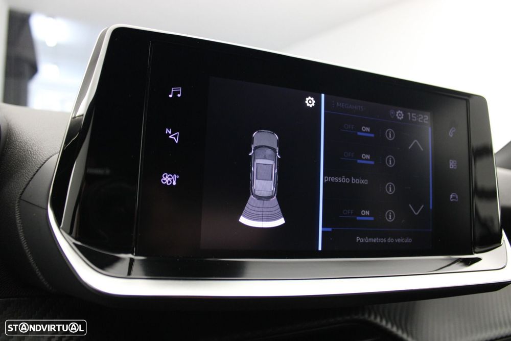 Peugeot 2008 1.5 BlueHDi Allure EAT8 - 20