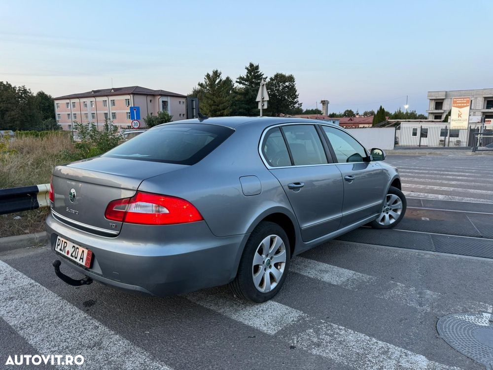 Skoda Superb 2.0 TDI 4x4 DSG Exclusive - 25