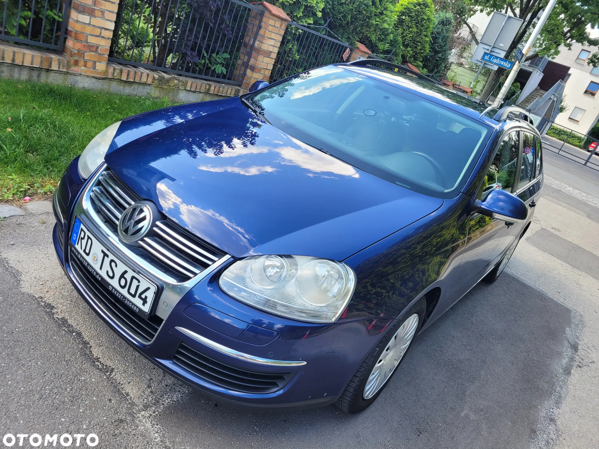 Volkswagen Golf 1.9 TDI DPF Comfortline - 10