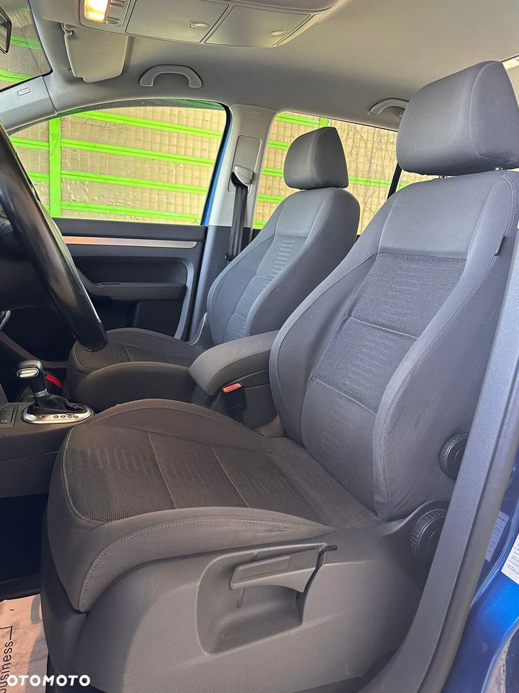 Volkswagen Touran 1.9 TDI Highline DSG - 15
