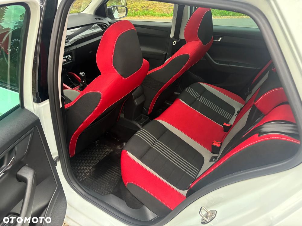 Skoda Fabia 1.2 TSI Monte Carlo - 9