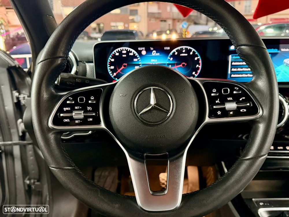 Mercedes-Benz A 180 Dynamic Edition - 24