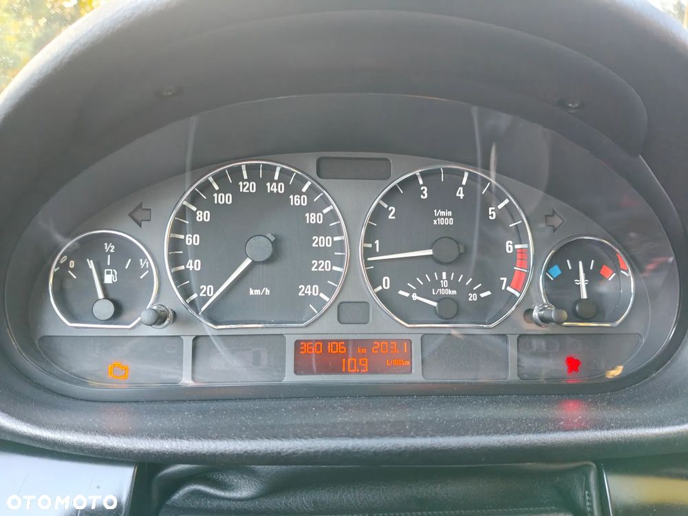 BMW Seria 3 320i Edition Exclusive - 30