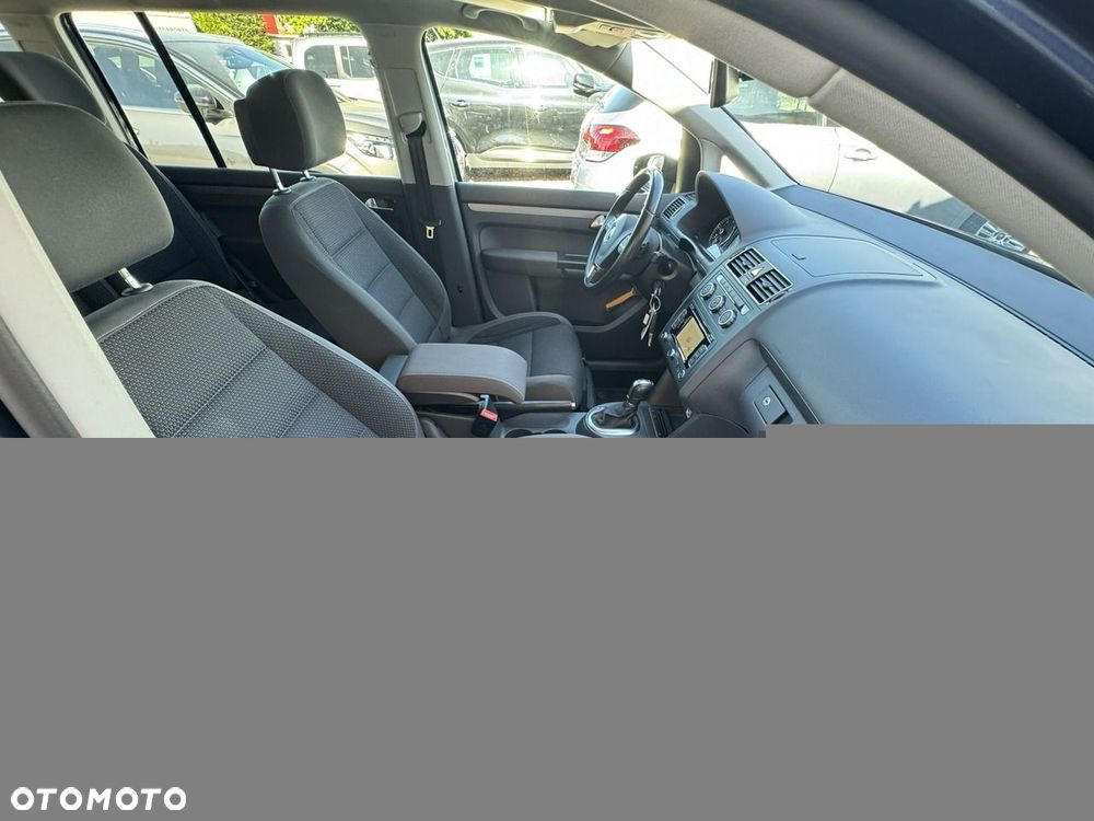 Volkswagen Touran 1.6 TDI DPF BlueMotion Technology DSG Comfortline - 23