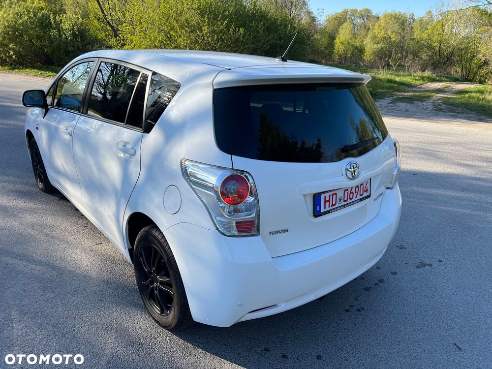 Toyota Verso 1.8 5-Sitzer Executive - 25