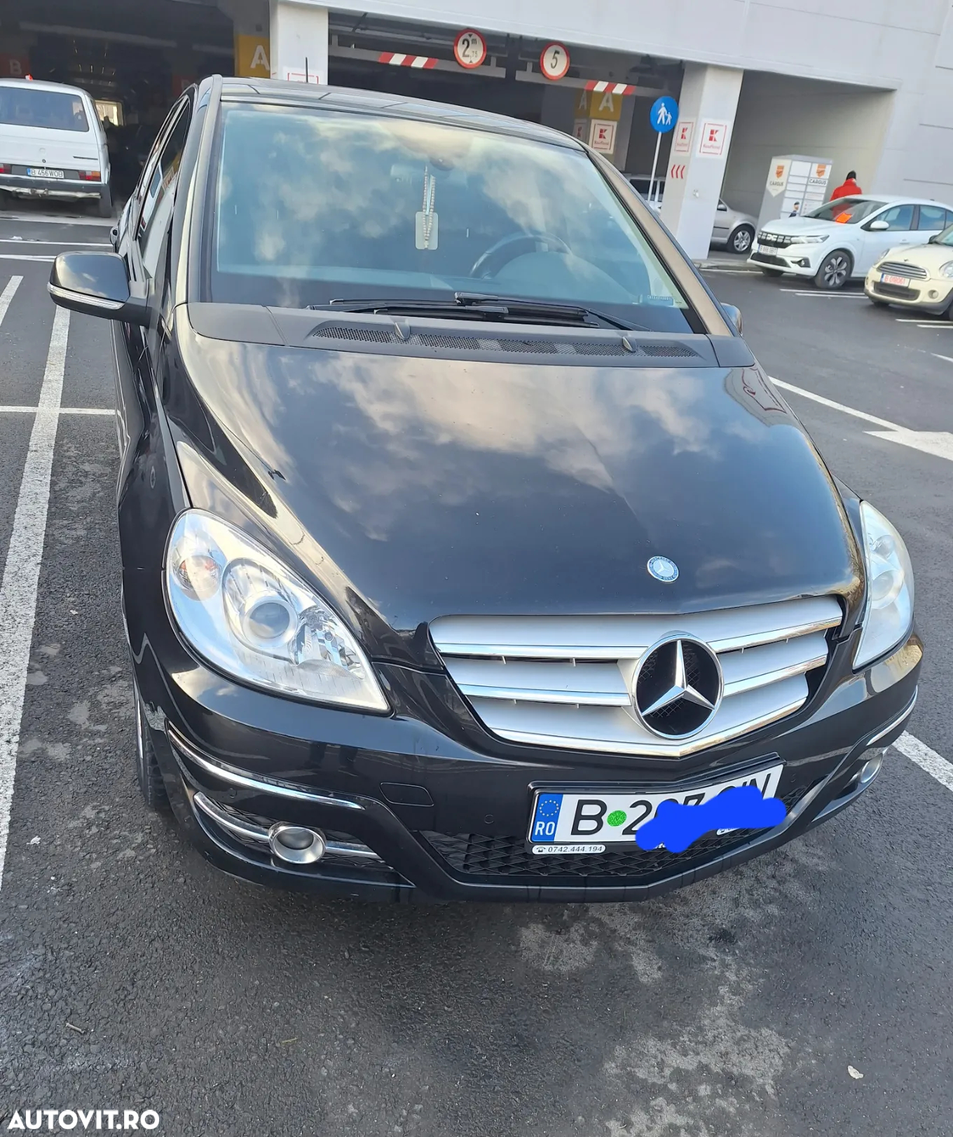 Mercedes-Benz B - 2