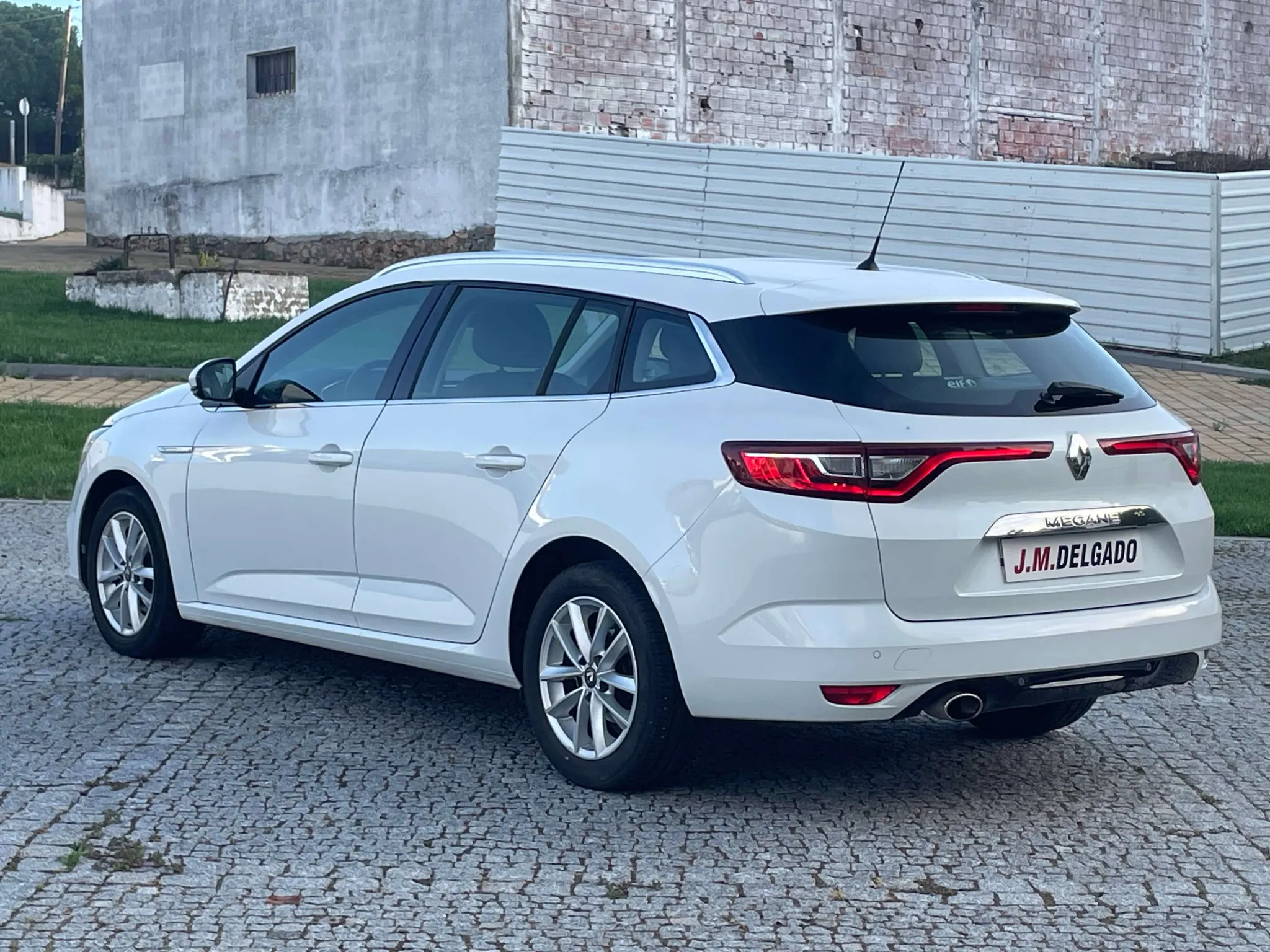 Renault Mégane Sport Tourer 1.5 dCi Limited EDC - 4