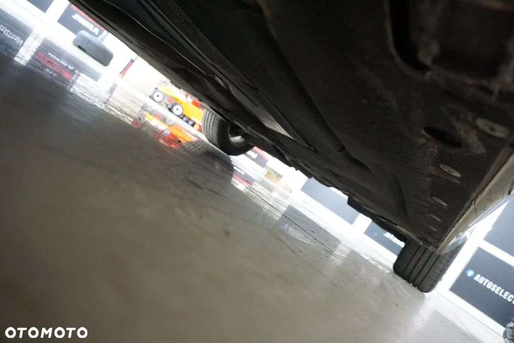 BMW Seria 1 120d Urban Line - 14