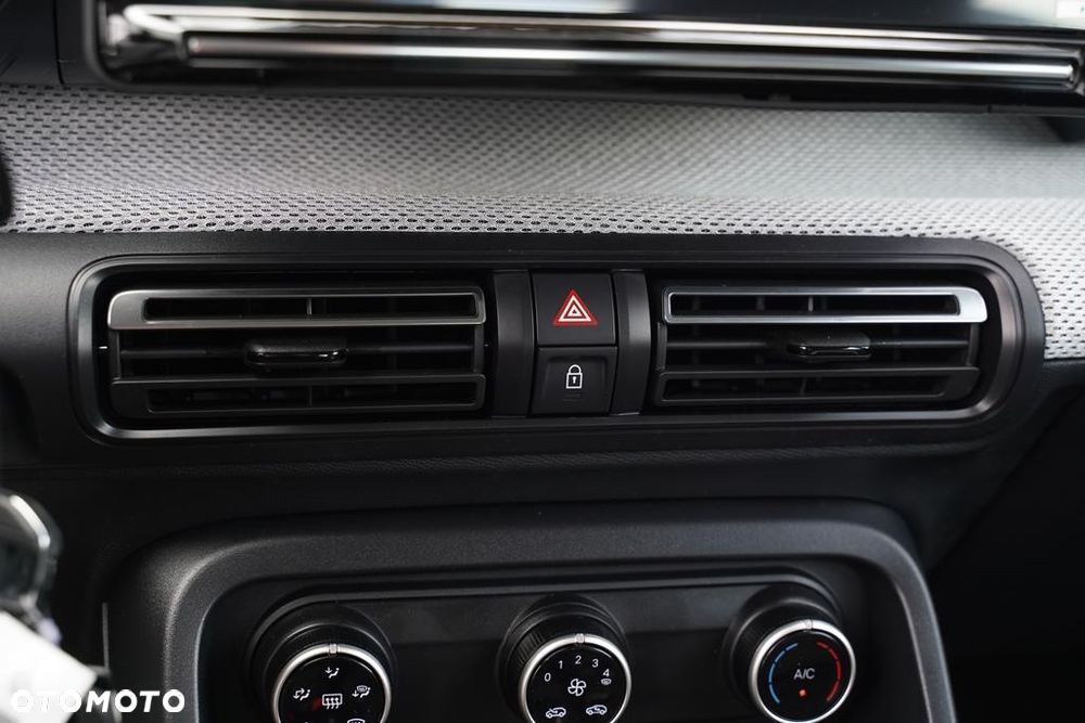 Citroën C3 1.2 T Plus - 24