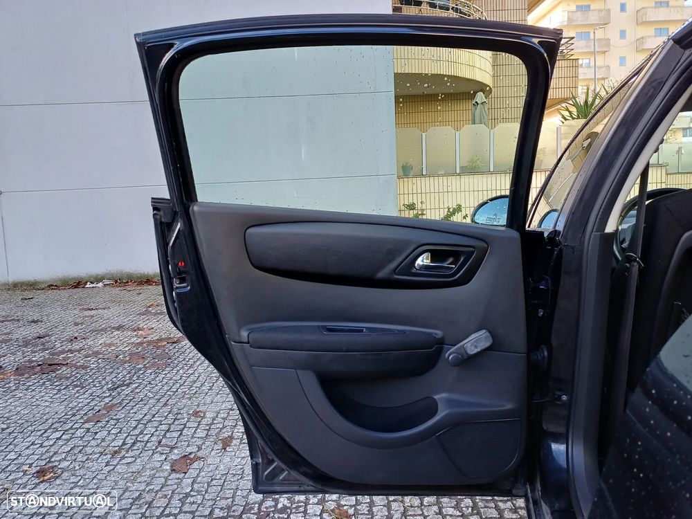 Citroën C4 1.6 HDi Exclusive - 28