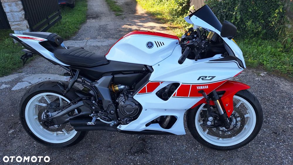 Yamaha R7 - 18