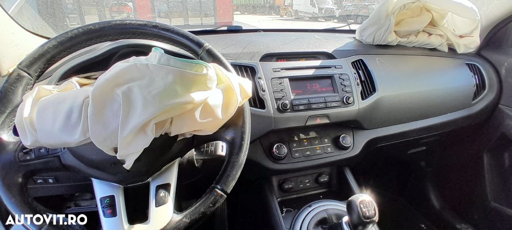 Dezmembram KIA Sportage 1.6 GDI G4FD - 2