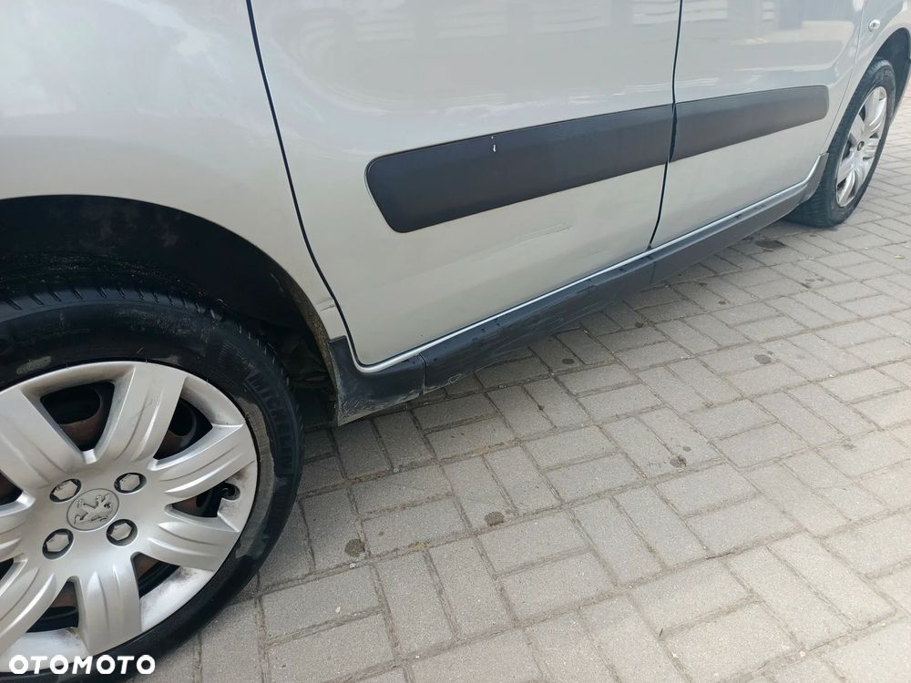 Volkswagen Golf 1.6 TDI DPF BlueMotion Technology MATCH - 8
