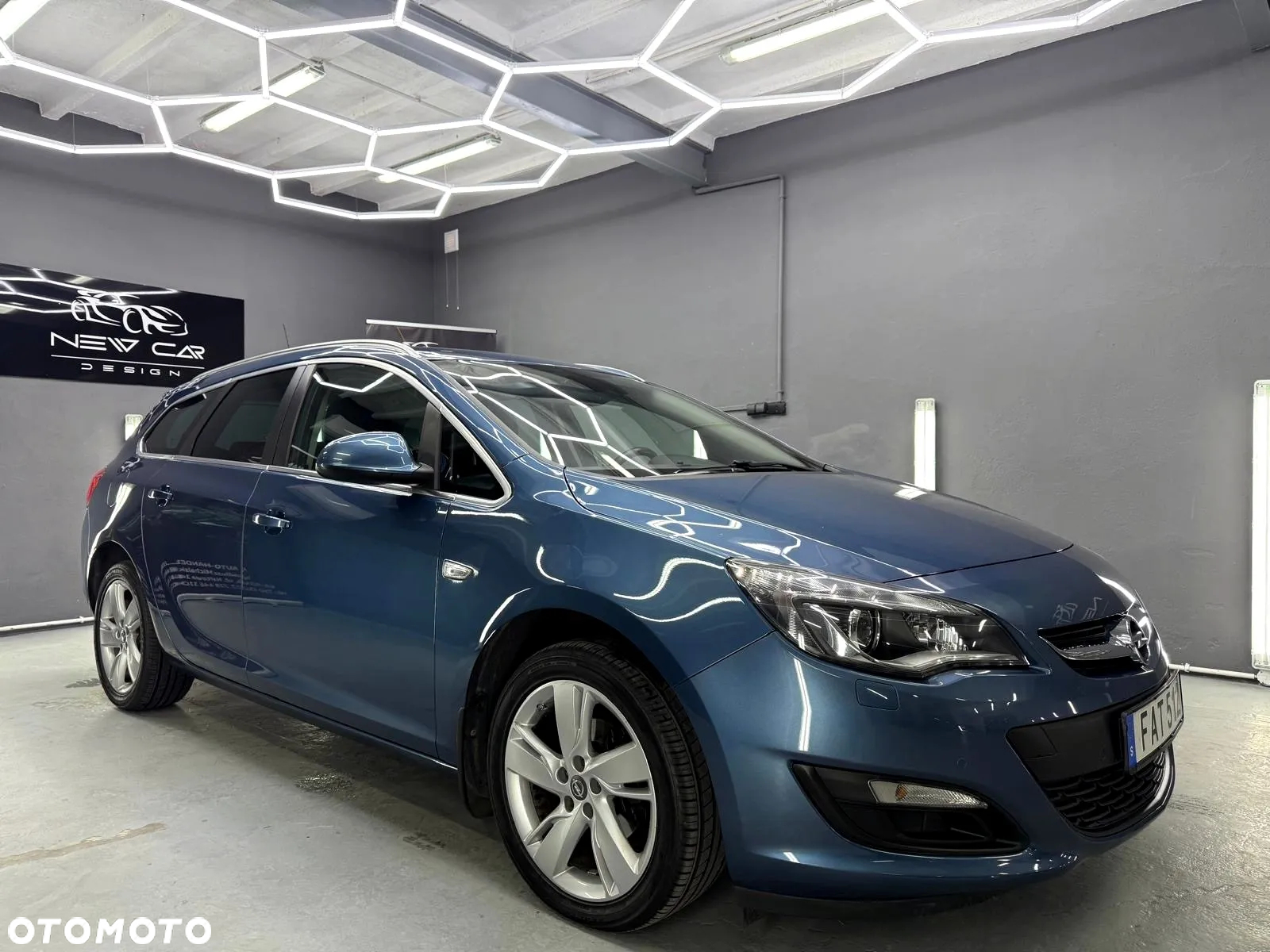 Opel Astra 1.4 Turbo Sports Tourer - 11