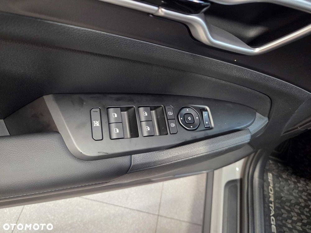 Kia Sportage 1.6 T-GDI HEV Business Line 2WD - 15