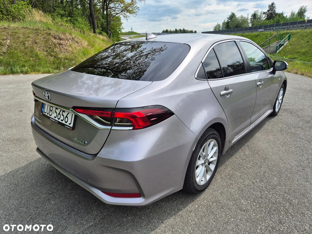 Toyota Corolla - 4