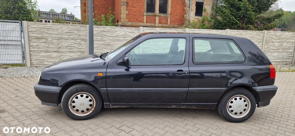 Volkswagen Golf 1.8 GL - 2