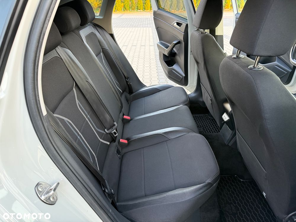 Volkswagen Taigo - 30