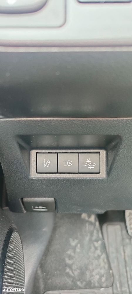 Toyota Yaris 1.5 L VVT-iE Active - 14