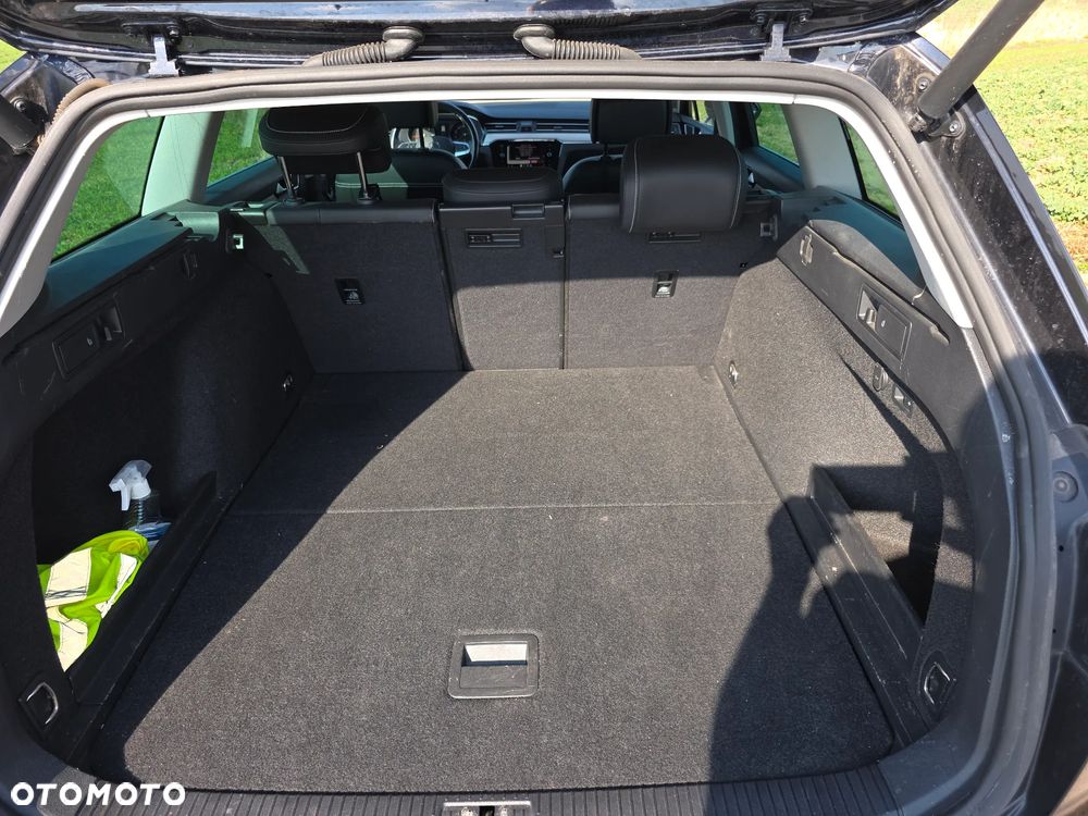 Volkswagen Passat Variant - 10
