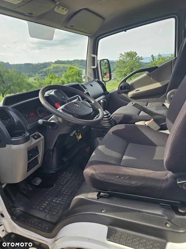 Renault Maxity 120.35 - 8