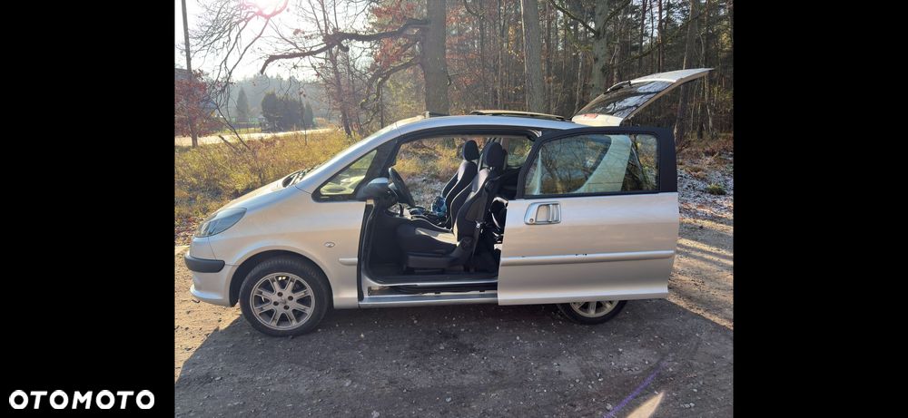 Peugeot 1007 1.6 Trendy 2-Tronic - 33