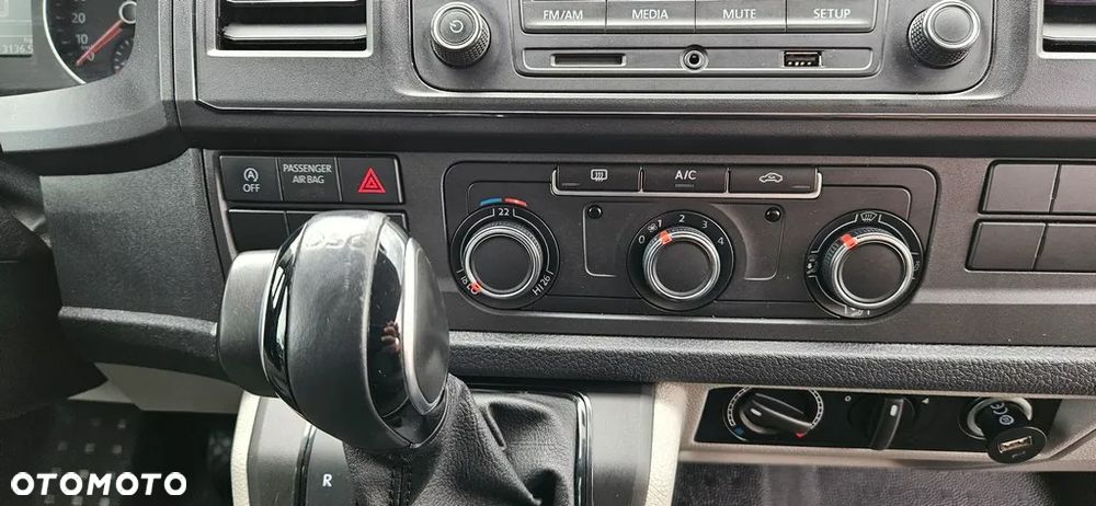 Volkswagen Transporter - 13