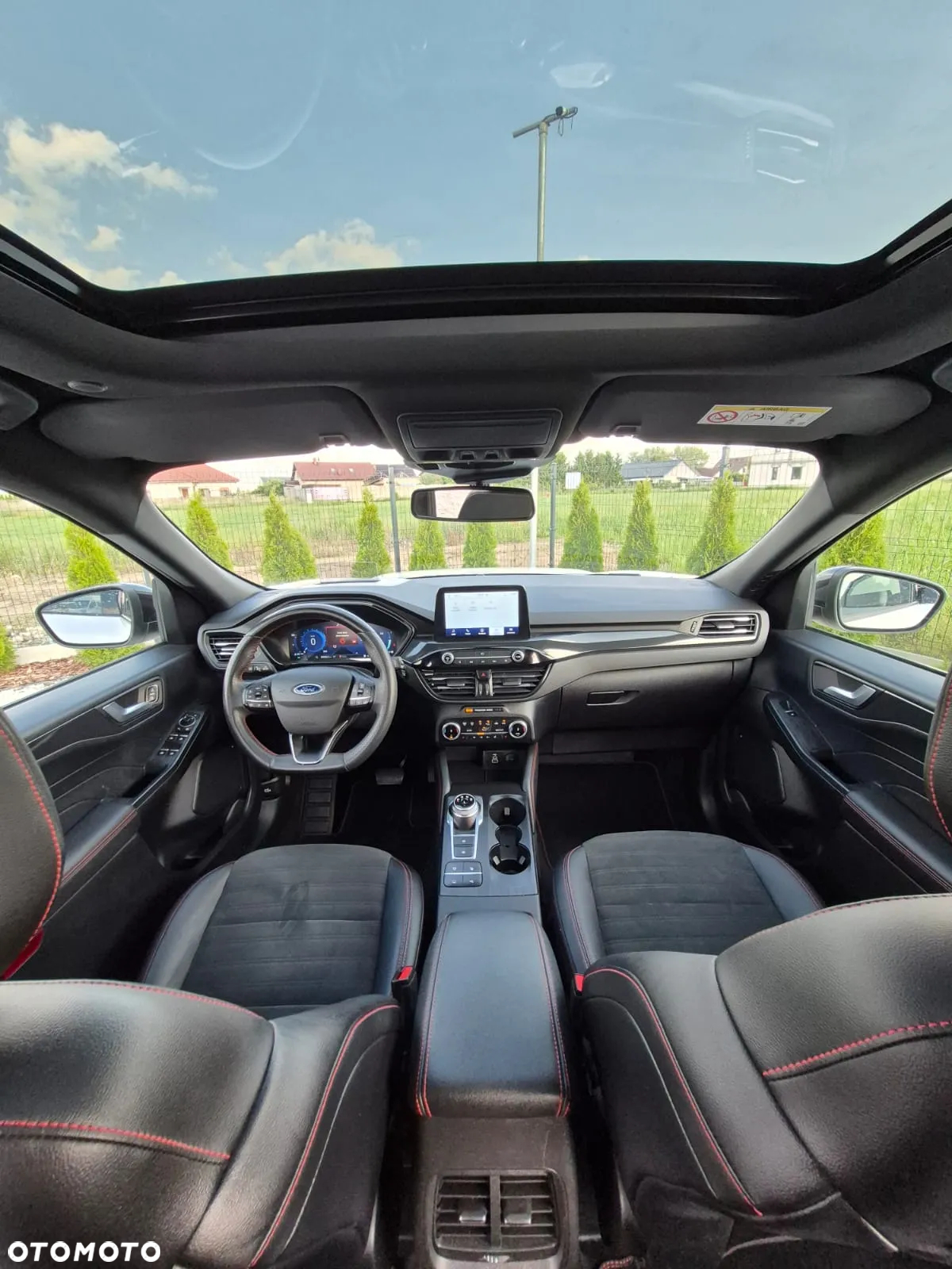Ford Kuga 2.5 FHEV FWD ST-Line - 25