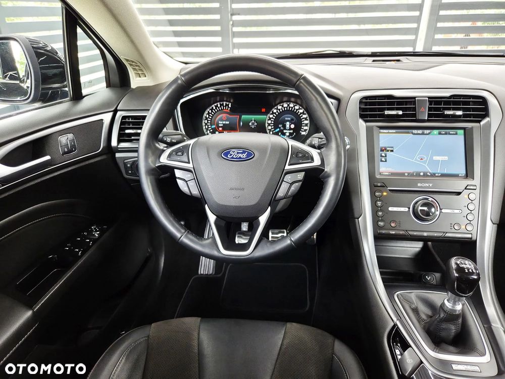 Ford Mondeo - 30