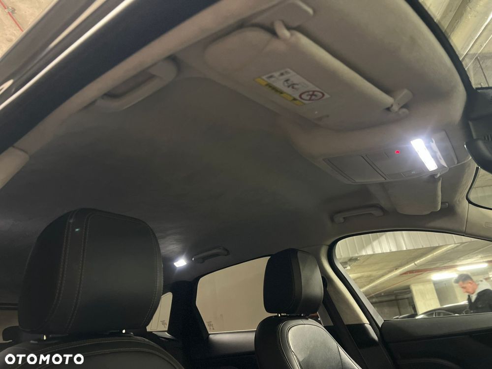 Jaguar F-Pace 2.0 i4D AWD R-Sport - 25