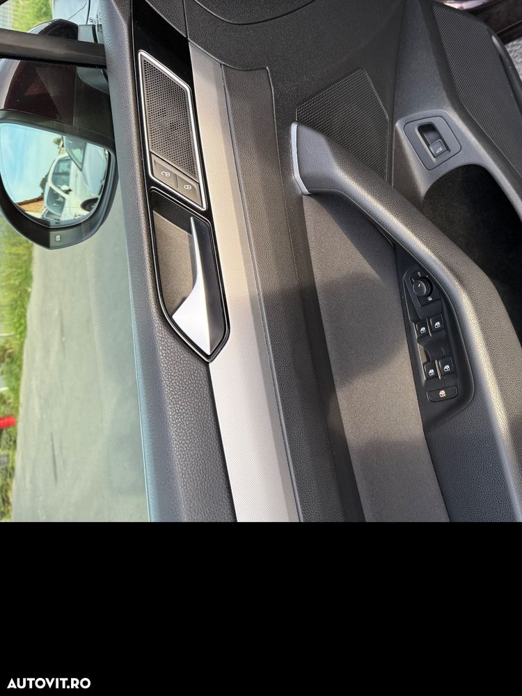 Volkswagen Passat Variant 2.0 TDI DSG Comfortline - 23